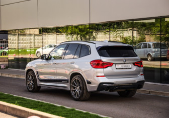 Подержанный автомобиль BMW X3 2018 года (9 фото)