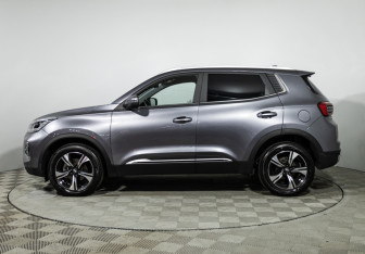 Подержанный автомобиль Chery Tiggo 4 Pro 2023 года (8 фото)