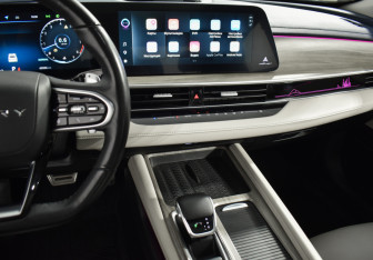 Подержанный автомобиль Chery Arrizo 8 2023 года (18 фото)