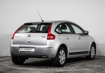 Подержанный автомобиль Citroen C4 Hatchback 2011 года (5 фото)