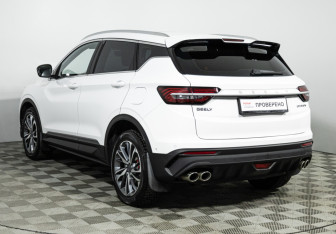 Подержанный автомобиль Geely Coolray 2023 года (7 фото)