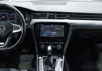Подержанный автомобиль Volkswagen Passat Wagon 2019 года (23 фото)