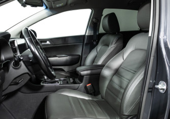 Подержанный автомобиль Kia Sportage 2021 года (19 фото)