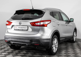 Подержанный автомобиль Nissan Qashqai 2014 года (5 фото)
