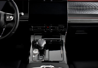 Подержанный автомобиль GAC M8 2024 года (20 фото)