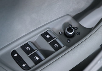 Подержанный автомобиль Audi Q7 2017 года (17 фото)
