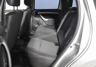 Подержанный автомобиль Renault Duster 2014 года (11 фото)