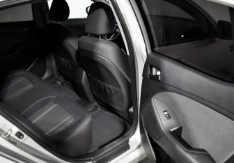 Подержанный автомобиль Kia Optima Sedan 2012 года (12 фото)