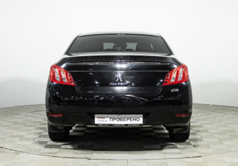 Подержанный автомобиль Peugeot 508 Sedan 2012 года (6 фото)