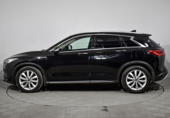 Подержанный автомобиль Infiniti QX50 2018 года (8 фото)