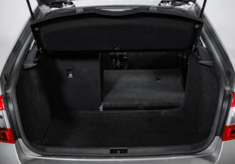 Подержанный автомобиль Skoda Octavia Liftback 2018 года (24 фото)