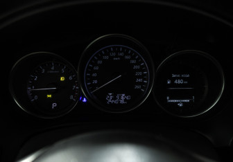 Подержанный автомобиль Mazda CX-5 2012 года (12 фото)