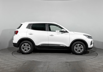 Подержанный автомобиль Chery Tiggo 4 Pro 2023 года (4 фото)