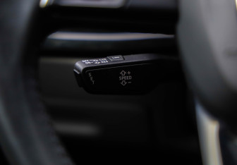 Подержанный автомобиль Audi Q8 2019 года (13 фото)