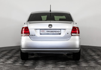 Подержанный автомобиль Volkswagen Polo Sedan 2013 года (6 фото)