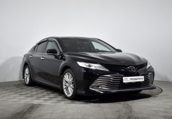 Подержанный автомобиль Toyota Camry Sedan 2018 года (3 фото)