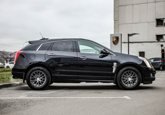 Подержанный автомобиль Cadillac SRX 2012 года (6 фото)