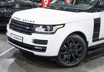 Подержанный автомобиль Land Rover Range Rover 2013 года (2 фото)
