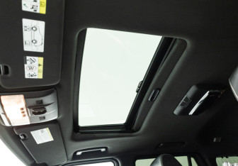 Подержанный автомобиль Land Rover Range Rover Sport 2012 года (16 фото)