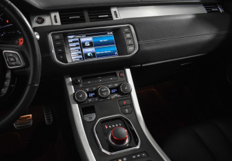 Подержанный автомобиль Land Rover Range Rover Evoque 2015 года (23 фото)