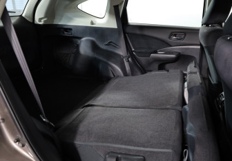 Подержанный автомобиль Honda CR-V 2013 года (15 фото)