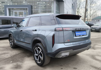 Подержанный автомобиль Jaecoo J7 2023 года (6 фото)