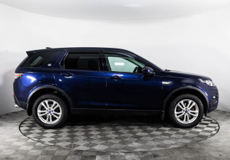 Подержанный автомобиль Land Rover Discovery Sport 2017 года (4 фото)