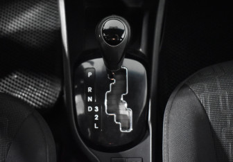 Подержанный автомобиль Kia Rio Sedan 2012 года (10 фото)