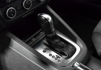 Подержанный автомобиль Volkswagen Jetta Sedan 2013 года (11 фото)