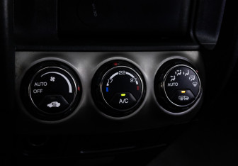 Подержанный автомобиль Honda CR-V 2005 года (15 фото)