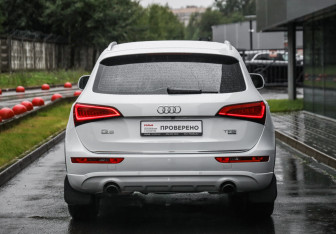 Подержанный автомобиль Audi Q5 2014 года (7 фото)