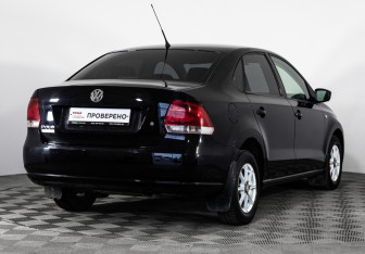 Подержанный автомобиль Volkswagen Polo Sedan 2012 года (5 фото)