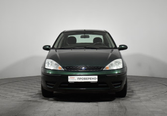 Подержанный автомобиль Ford Focus Sedan 2004 года (2 фото)