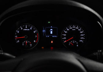 Подержанный автомобиль Kia Sportage 2017 года (14 фото)