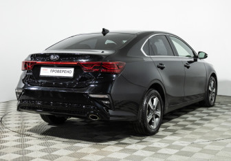 Подержанный автомобиль Kia Cerato Sedan 2019 года (5 фото)