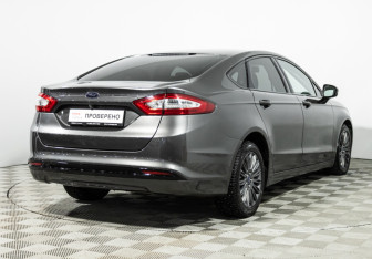 Подержанный автомобиль Ford Mondeo Sedan 2016 года (5 фото)