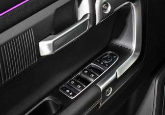 Подержанный автомобиль Jaecoo J7 2023 года (10 фото)