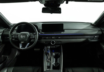 Подержанный автомобиль Honda Accord Sedan 2023 года (13 фото)