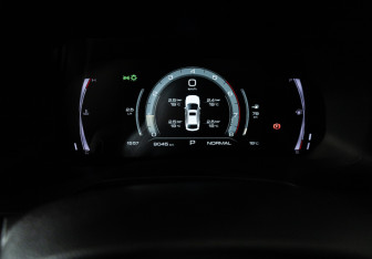 Подержанный автомобиль Haval F7x 2024 года (12 фото)