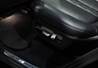 Подержанный автомобиль BMW X7 2019 года (21 фото)