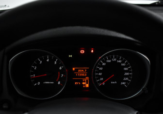 Подержанный автомобиль Mitsubishi ASX 2013 года (17 фото)