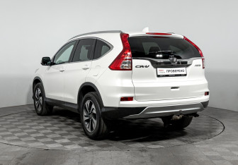 Подержанный автомобиль Honda CR-V 2015 года (7 фото)