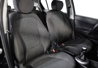 Подержанный автомобиль Hyundai i20 2010 года (18 фото)