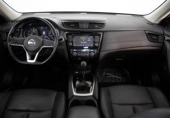 Подержанный автомобиль Nissan X-Trail 2021 года (9 фото)