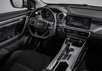 Подержанный автомобиль Geely Coolray 2021 года (8 фото)