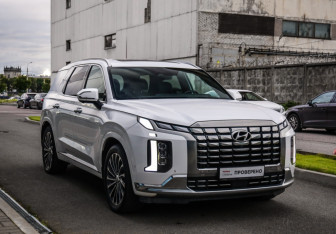 Подержанный автомобиль Hyundai Palisade 2023 года (5 фото)