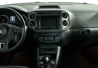 Подержанный автомобиль Volkswagen Tiguan 2013 года (14 фото)