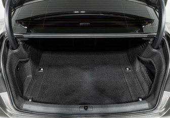 Подержанный автомобиль Audi A4 Sedan 2020 года (19 фото)