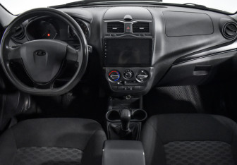 Подержанный автомобиль LADA (ВАЗ) Granta Hatchback 2022 года (15 фото)