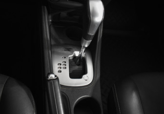 Подержанный автомобиль Renault Fluence 2010 года (16 фото)